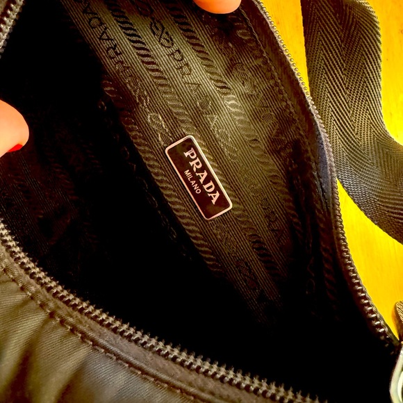 Prada Re-Nylon 2000 in dark brown - Picture 2 of 4